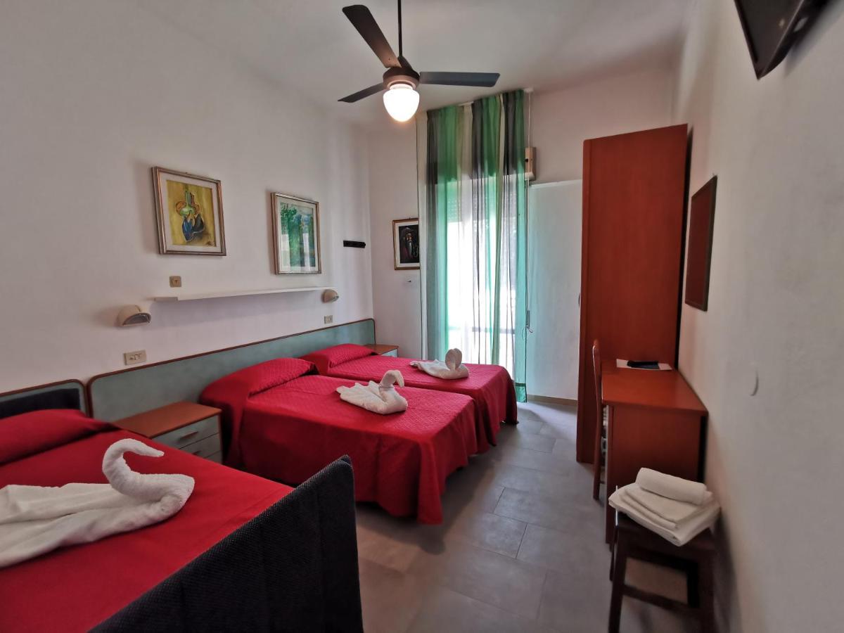 Hotel Vistamare Viserba Rimini Exteriör bild