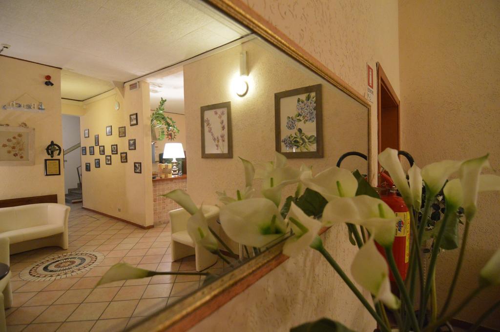 Hotel Vistamare Viserba Rimini Exteriör bild