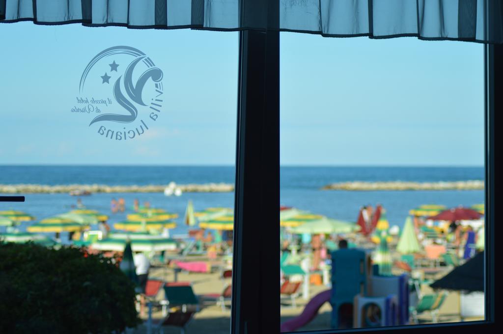 Hotel Vistamare Viserba Rimini Exteriör bild
